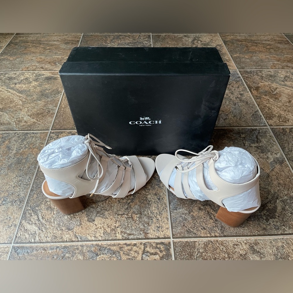 Coach Larissa Semi Matte Calf Sandals- Chalk, Women’s Size 9 - Picture 3 of 11